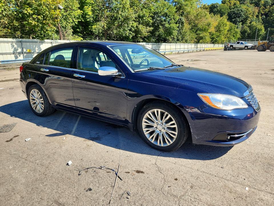 Продажа на аукционе авто 2013 Chrysler 200, vin: 1C3CCBCG2DN615395, номер лота: 69720926