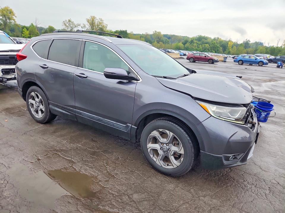 69598936 :رقم المزاد ، 2HKRW2H82HH611464 vin ، 2017 Honda Cr-v مزاد بيع