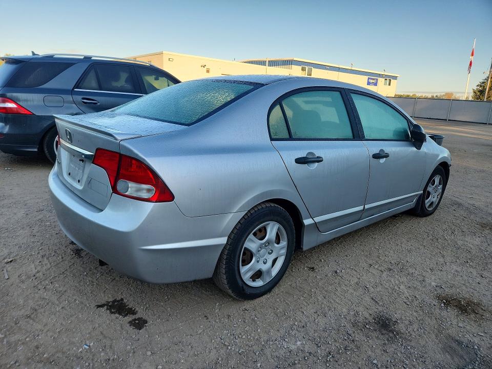 2010 Honda Civic მანქანა იყიდება აუქციონზე, vin: 2HGFA1E49AH006385, აუქციონის ნომერი: 70243606