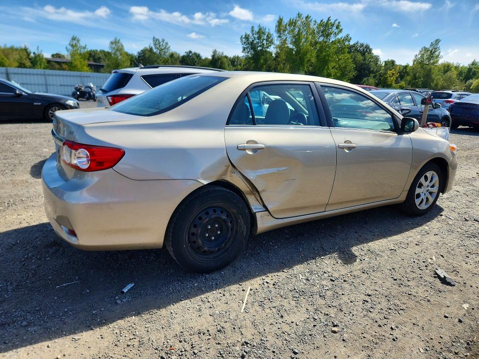 2013 Toyota Corolla მანქანა იყიდება აუქციონზე, vin: 5YFBU4EE6DP126982, აუქციონის ნომერი: 69905726