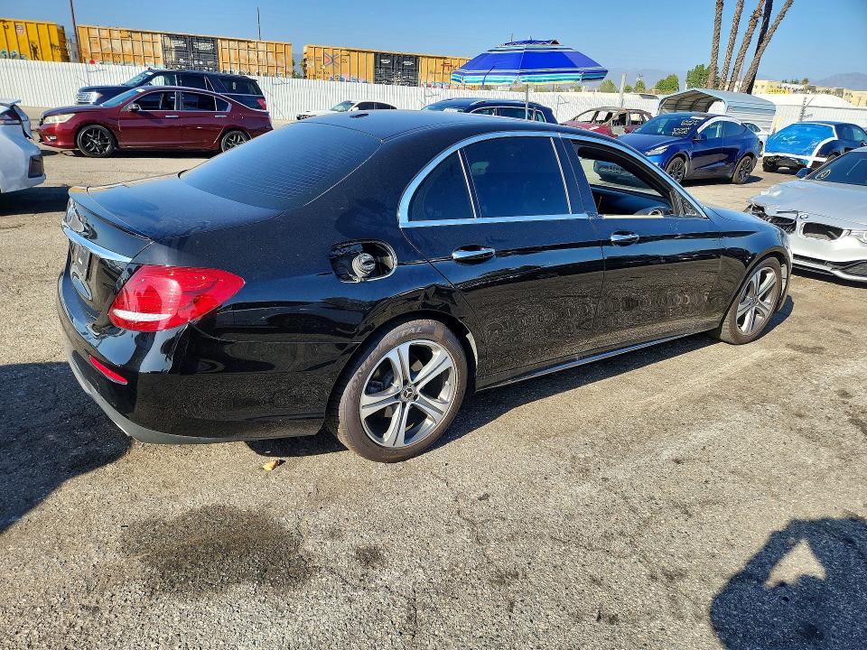 Aukcja sprzedaży 2020 Mercedes-benz E, vin: W1KZF8DB5LA827111, numer aukcji: 69058286