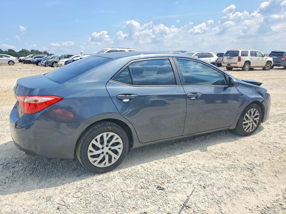 Продажа на аукционе авто 2018 Toyota Corolla, vin: 5YFBURHE2JP792998, номер лота: 67675836