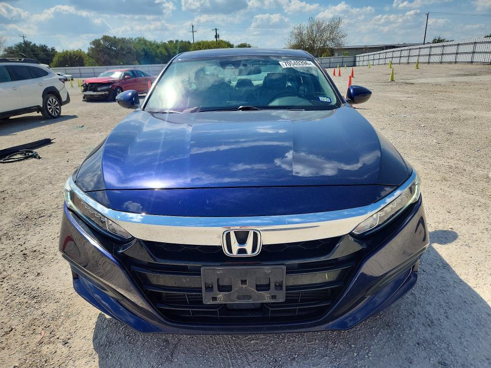 Продаж на аукціоні авто 2018 Honda Accord, vin: 1HGCV1F11JA144674, номер лоту: 70540396