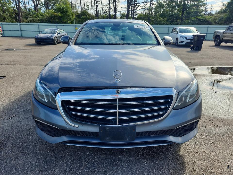 68836656 :رقم المزاد ، WDDZF4KB4KA507532 vin ، 2019 Mercedes-benz E مزاد بيع