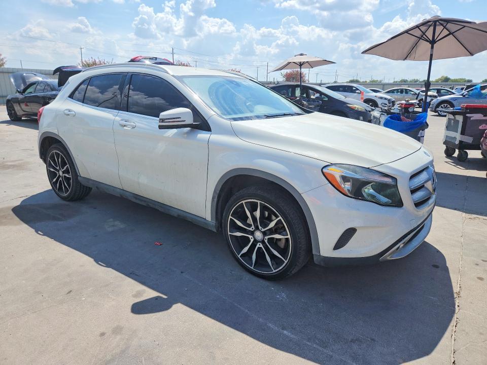69371336 :رقم المزاد ، WDCTG4EB9GJ222299 vin ، 2016 Mercedes-benz Gla مزاد بيع
