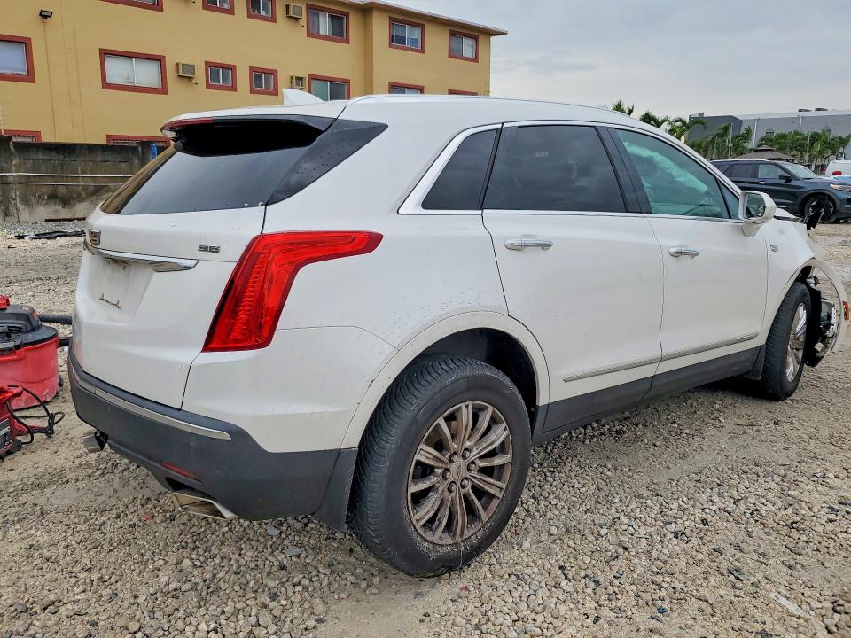 69618376 :رقم المزاد ، 1GYKNARS6JZ244344 vin ، 2018 Cadillac Xt5 مزاد بيع