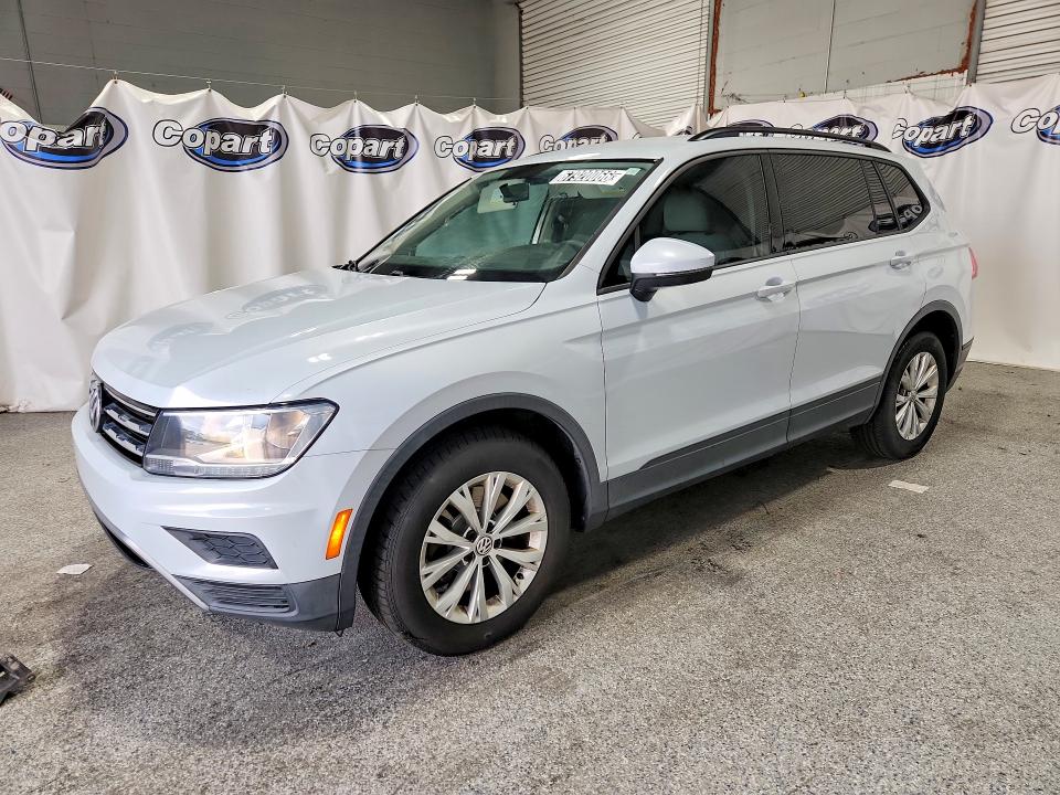 Продаж на аукціоні авто 2018 Volkswagen Tiguan, vin: 3VV1B7AX1JM104127, номер лоту: 67920066