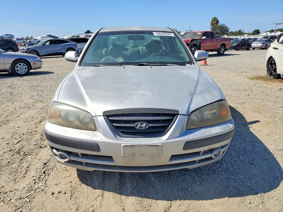 70640226 :رقم المزاد ، KMHDN46D04U918670 vin ، 2004 Hyundai Elantra مزاد بيع