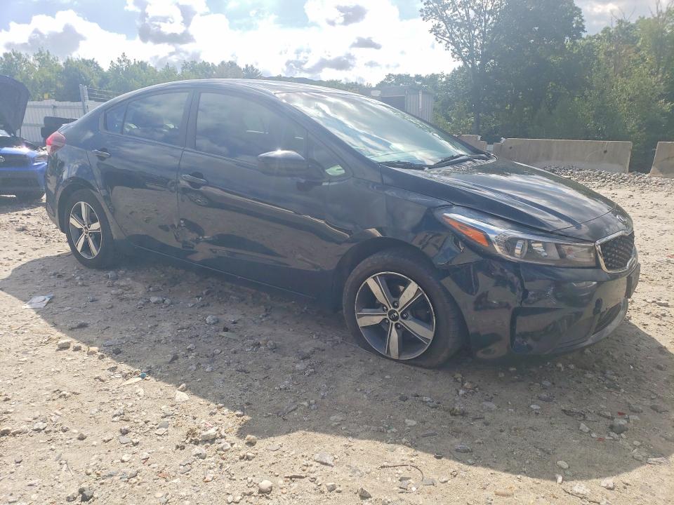 68046976 :رقم المزاد ، 3KPFL4A73JE189580 vin ، 2018 Kia Forte مزاد بيع