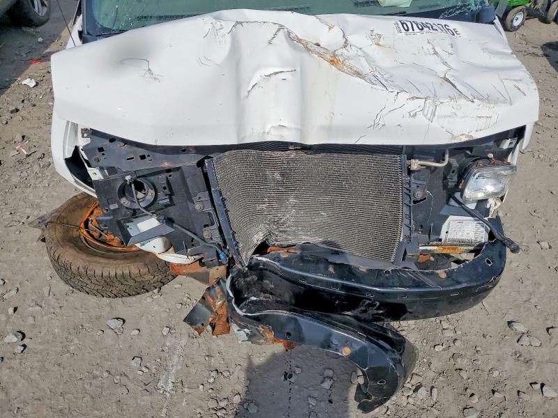 67642176 :رقم المزاد ، 1GCFH15T361121524 vin ، 2006 Chevrolet Express G1500 مزاد بيع