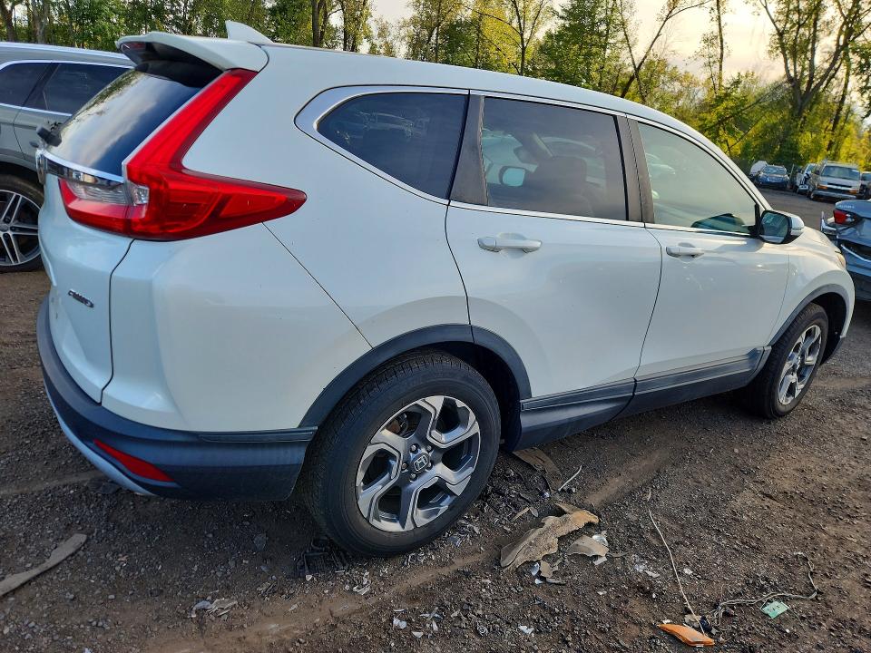 70481956 :رقم المزاد ، 2HKRW2H5XJH667941 vin ، 2018 Honda Cr-v مزاد بيع