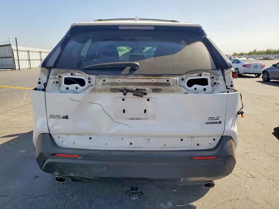 69734906 :رقم المزاد ، 2T3RWRFV9LW068276 vin ، 2020 Toyota Rav4 Hybrid مزاد بيع