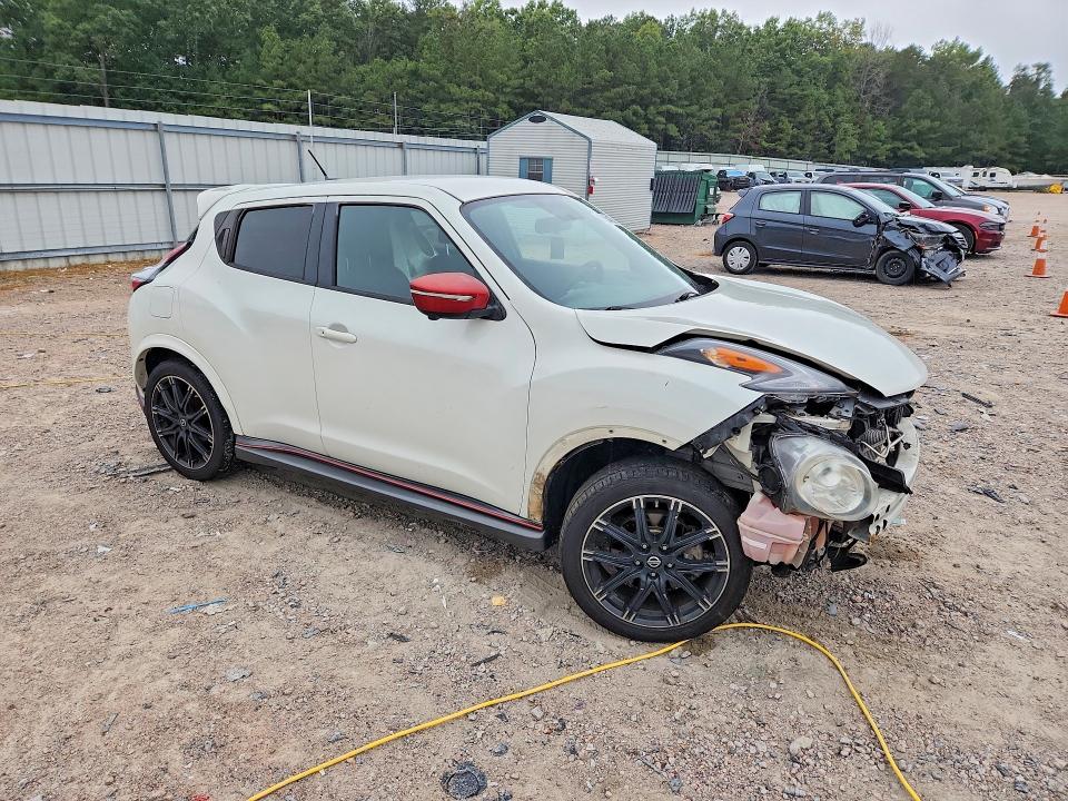 69564286 :رقم المزاد ، JN8AF5MV5FT566060 vin ، 2015 Nissan Juke مزاد بيع