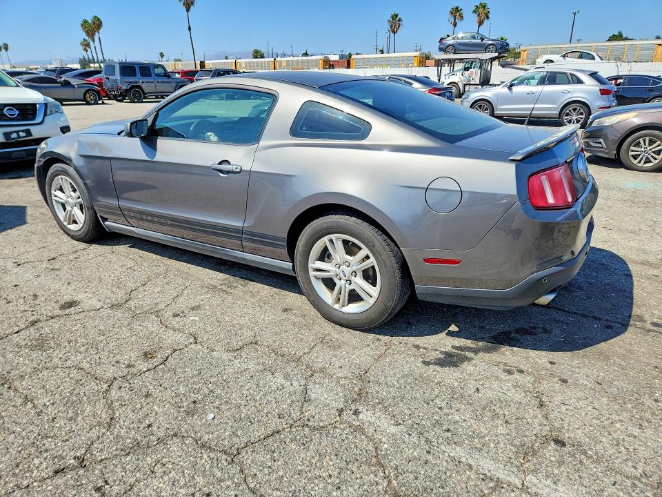 68965016 :رقم المزاد ، 1ZVBP8AM1C5288605 vin ، 2012 Ford Mustang مزاد بيع