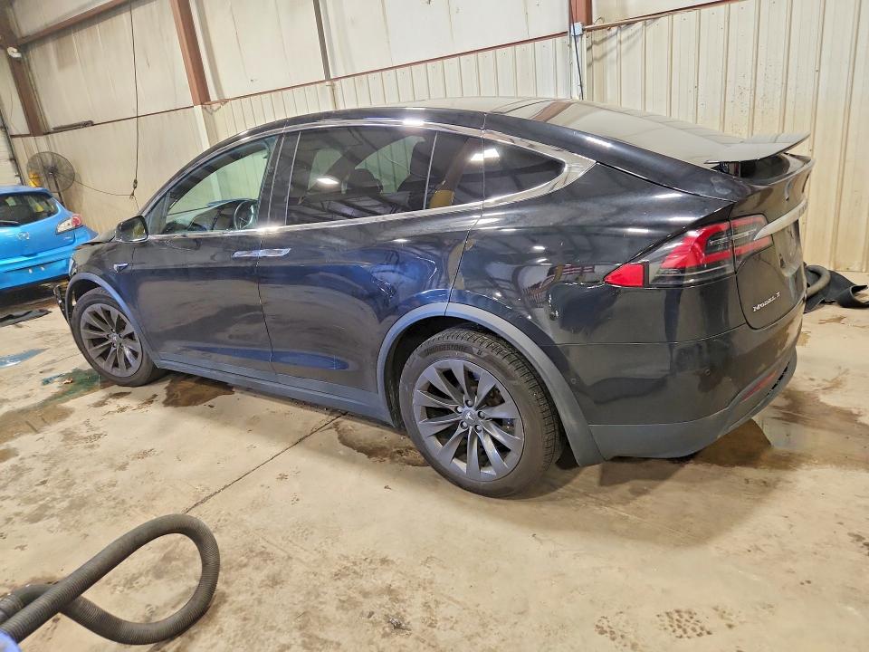 Продажа на аукционе авто 2017 Tesla Model X, vin: 5YJXCAE27HF075393, номер лота: 69407686