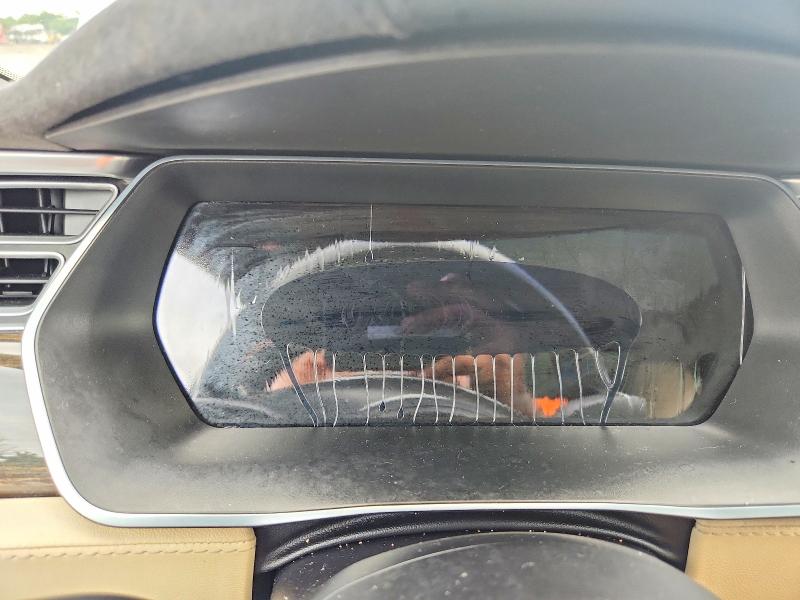 67115326 :رقم المزاد ، 5YJSA1H20FFP57069 vin ، 2015 Tesla Model S مزاد بيع