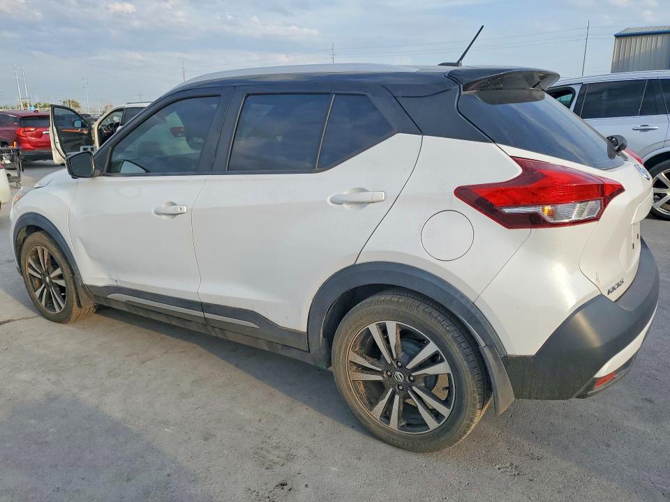 2018 Nissan Kicks მანქანა იყიდება აუქციონზე, vin: 3N1CP5CU4JL510413, აუქციონის ნომერი: 70852806