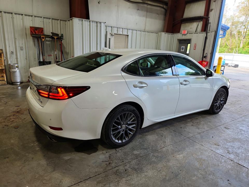 Продаж на аукціоні авто 2018 Lexus Es, vin: 58ABK1GG8JU111177, номер лоту: 69888616