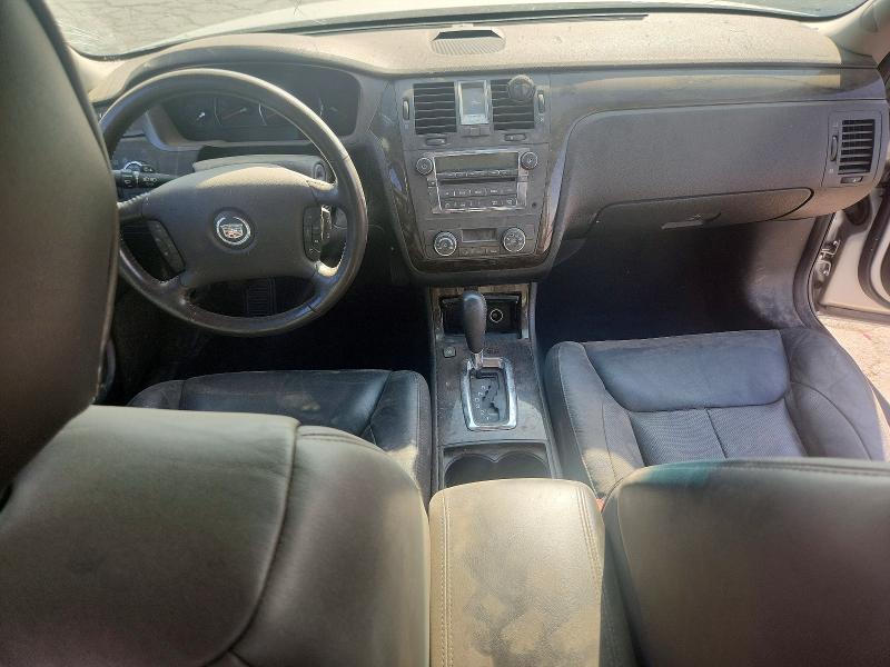 68989886 :رقم المزاد ، 1G6KD5EY5AU138199 vin ، 2010 Cadillac Dts مزاد بيع