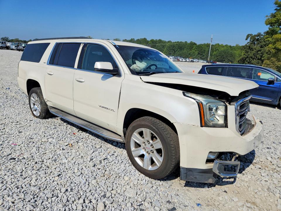2015 Gmc Yukon Xl მანქანა იყიდება აუქციონზე, vin: 1GKS1HKC3FR125949, აუქციონის ნომერი: 69418516