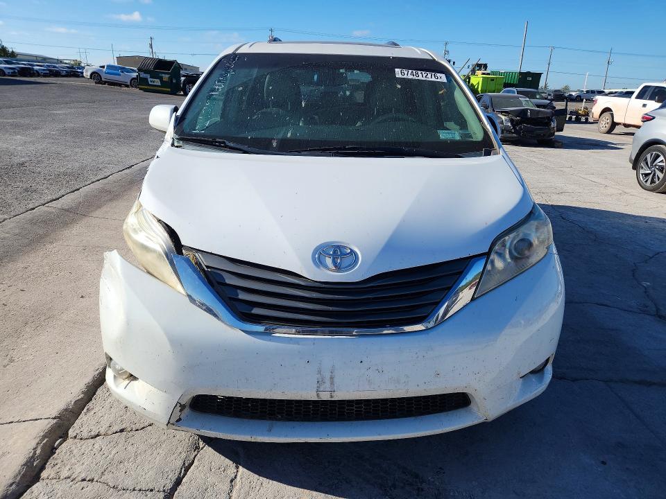 2013 Toyota Sienna მანქანა იყიდება აუქციონზე, vin: 5TDYK3DC3DS372454, აუქციონის ნომერი: 67481276