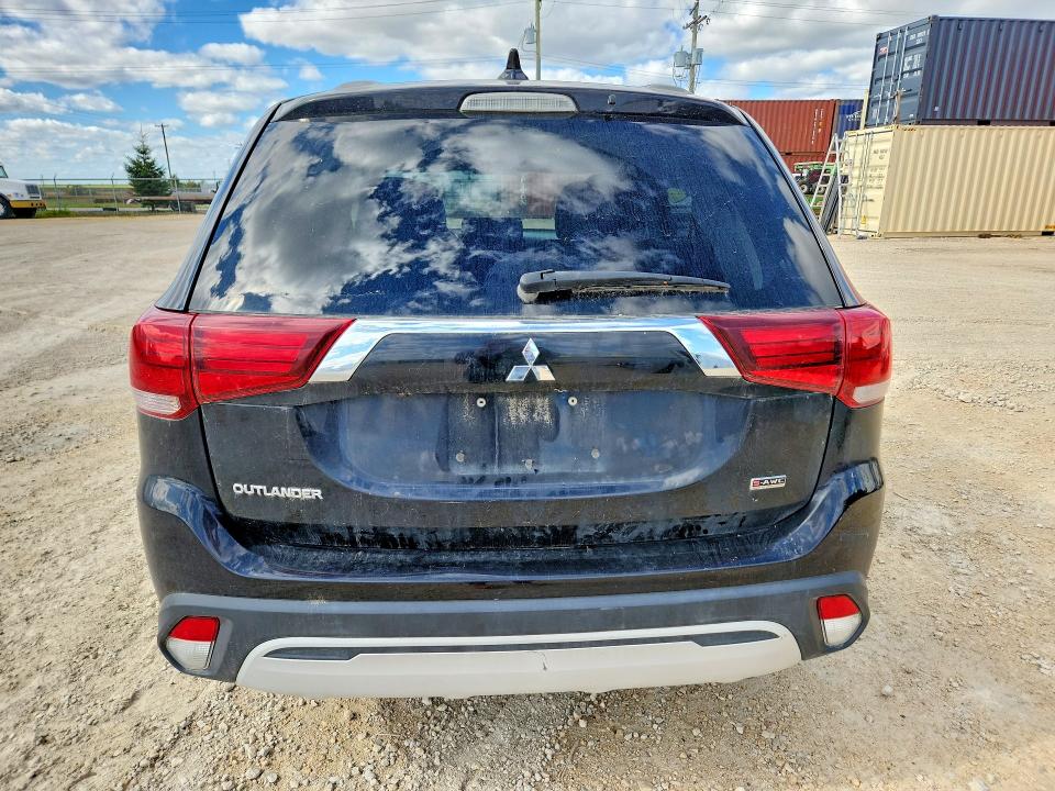 70076226 :رقم المزاد ، JA4AZ2A3XLZ611260 vin ، 2020 Mitsubishi Outlander مزاد بيع