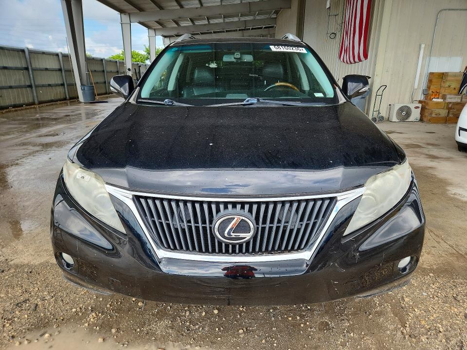 68160236 :رقم المزاد ، 2T2ZK1BA6AC007079 vin ، 2010 Lexus Rx مزاد بيع