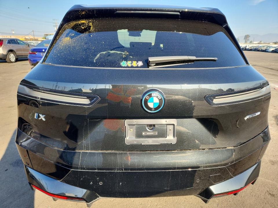 70697716 :رقم المزاد ، WB523CF00SCU20010 vin ، 2025 Bmw Ix مزاد بيع