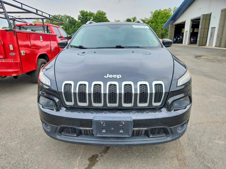 67976126 :رقم المزاد ، 1C4PJMCB2GW371703 vin ، 2016 Jeep Cherokee مزاد بيع