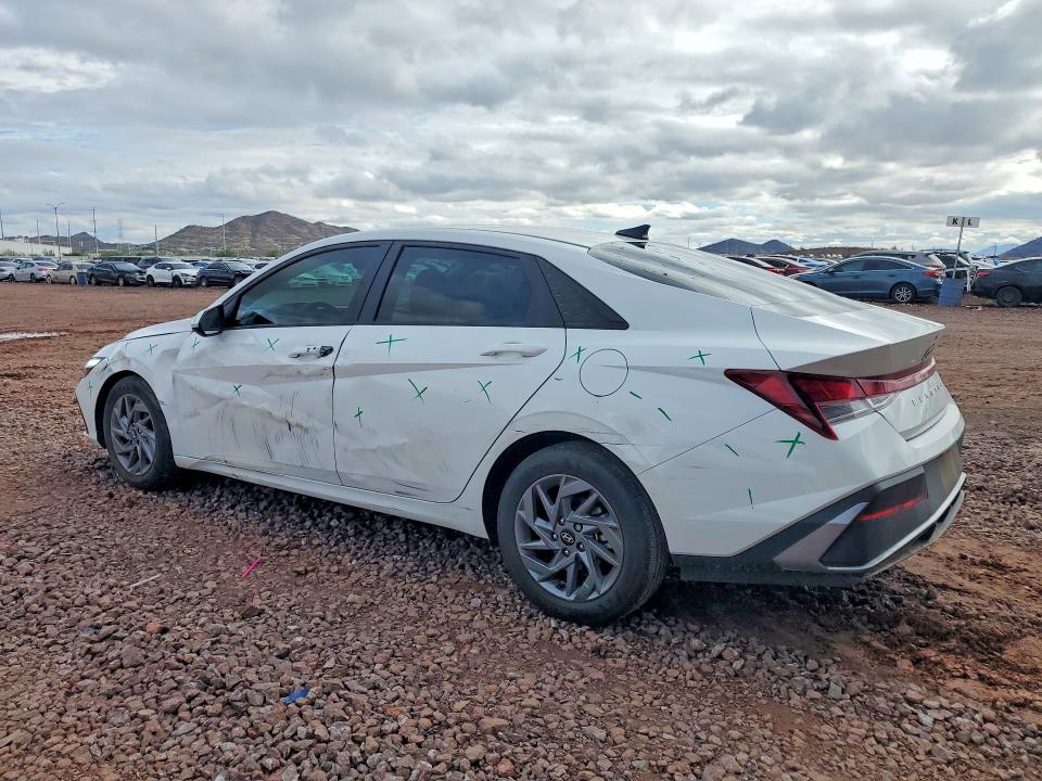 68880606 :رقم المزاد ، KMHLM4DG2RU732373 vin ، 2024 Hyundai Elantra مزاد بيع