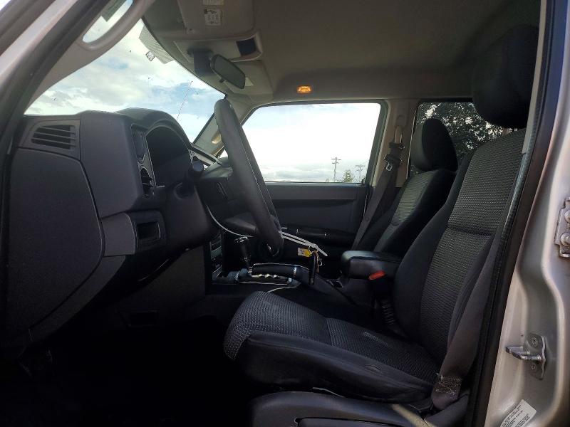 67043876 :رقم المزاد ، 1J4RG4GK3AC101559 vin ، 2010 Jeep Commander مزاد بيع
