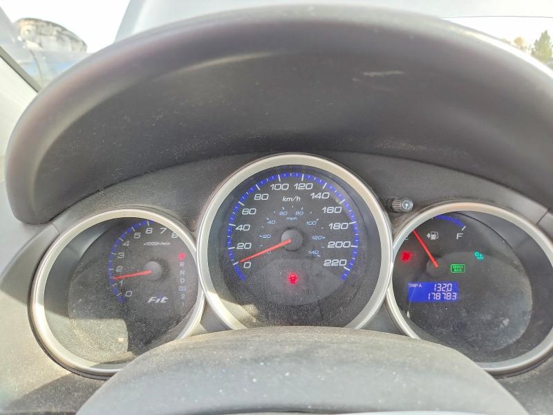 2007 Honda Fit მანქანა იყიდება აუქციონზე, vin: JHMGD38447S818694, აუქციონის ნომერი: 70573006