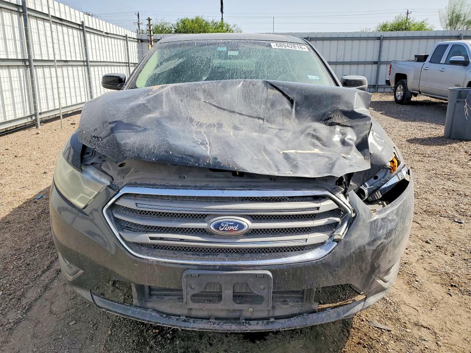 68942816 :رقم المزاد ، 1FAHP2E82DG133600 vin ، 2013 Ford Taurus مزاد بيع