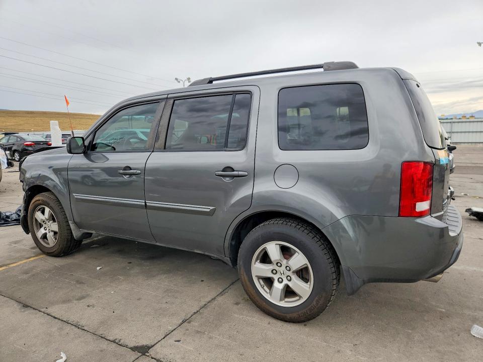 70130956 :رقم المزاد ، 5FNYF38479B004099 vin ، 2009 Honda Pilot مزاد بيع