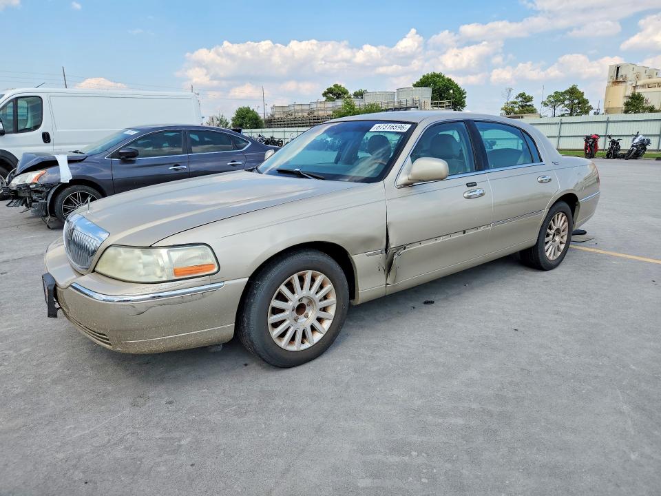 2006 Lincoln Town Car მანქანა იყიდება აუქციონზე, vin: 1LNHM82V96Y626151, აუქციონის ნომერი: 67316596