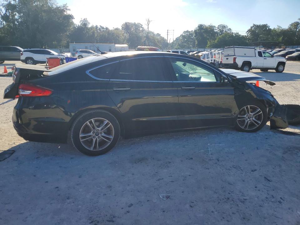 69965726 :رقم المزاد ، 3FA6P0HD4JR107363 vin ، 2018 Ford Fusion مزاد بيع