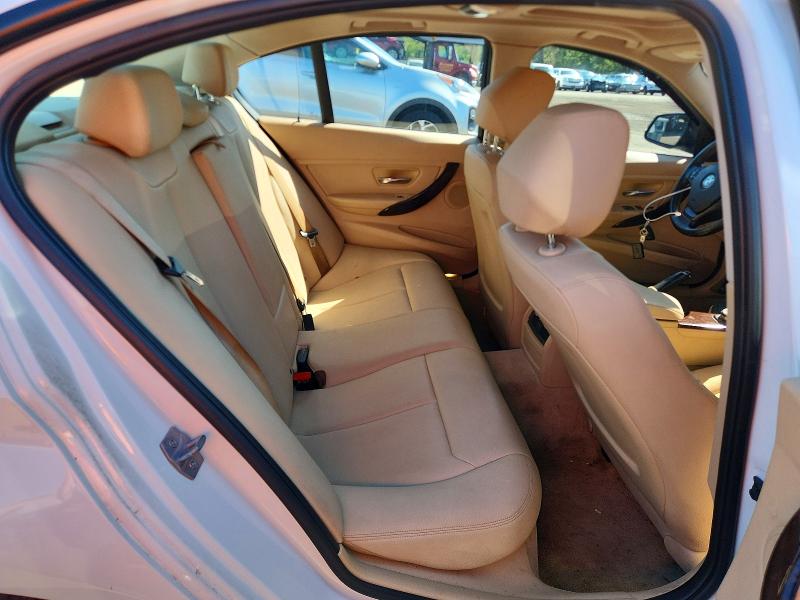 66945836 :رقم المزاد ، WBA3C3G58ENS71970 vin ، 2014 Bmw 320 مزاد بيع