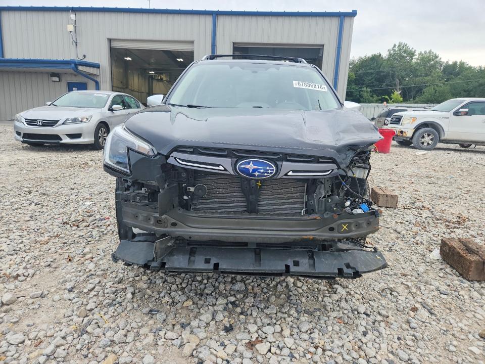 67886816 :رقم المزاد ، JF2SKARC6NH417915 vin ، 2022 Subaru Forester مزاد بيع