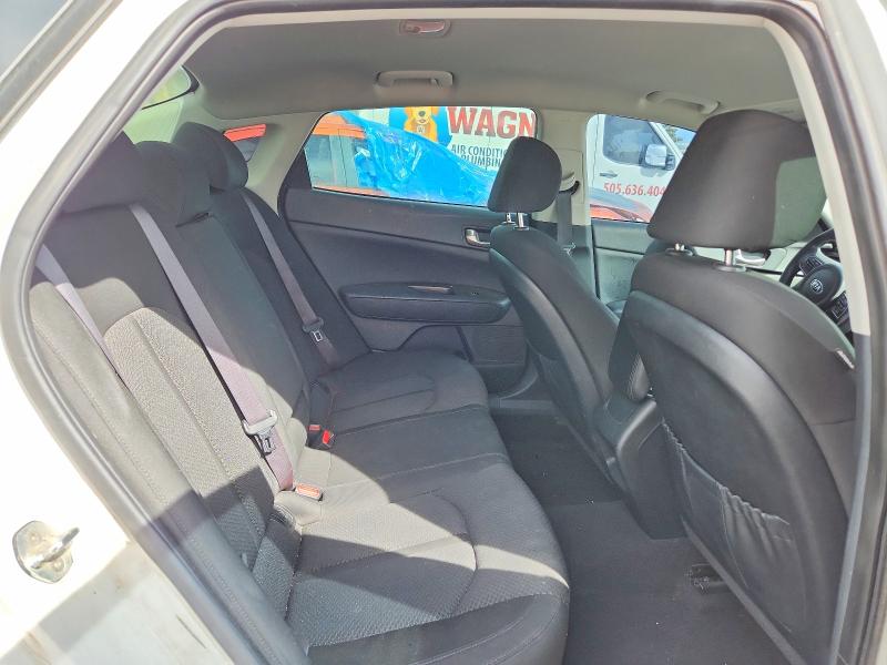 Продаж на аукціоні авто 2016 Kia Optima, vin: KNAGT4L32G5072993, номер лоту: 64704396