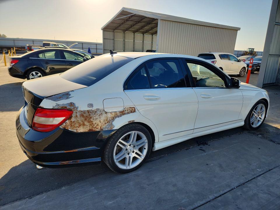 71035526 :رقم المزاد ، WDDGF56X99R050795 vin ، 2009 Mercedes-benz C مزاد بيع