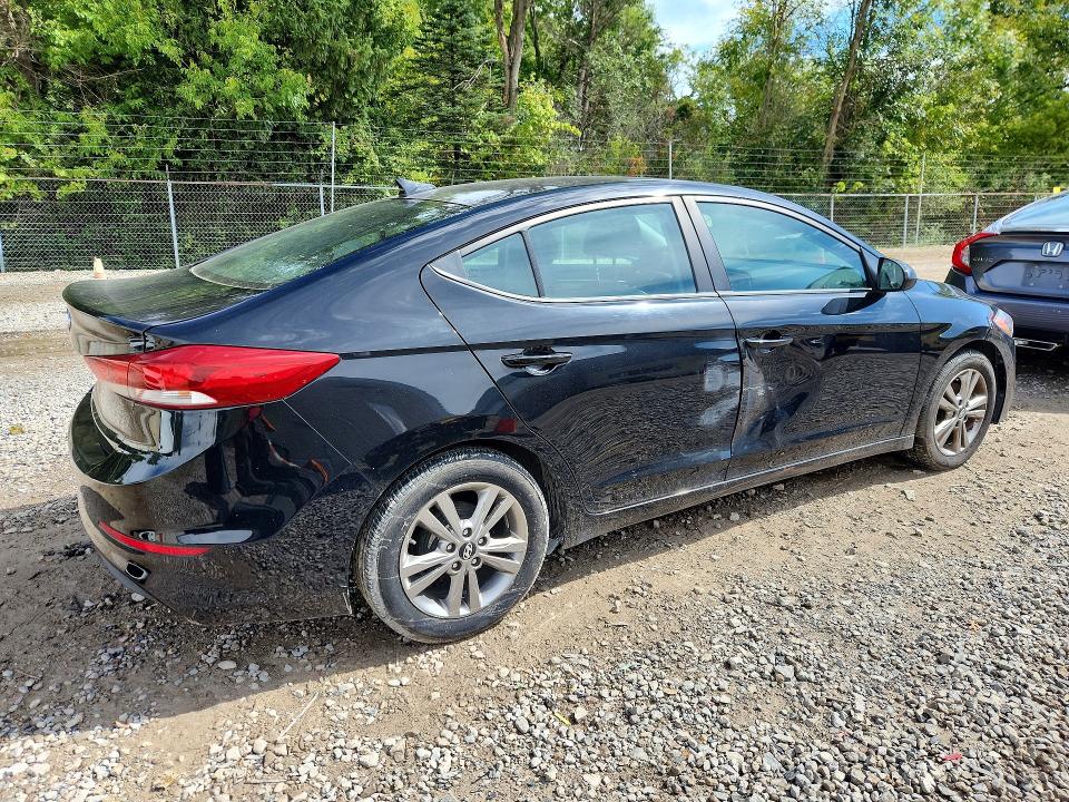 2017 Hyundai Elantra მანქანა იყიდება აუქციონზე, vin: KMHD84LF8HU406142, აუქციონის ნომერი: 69992326