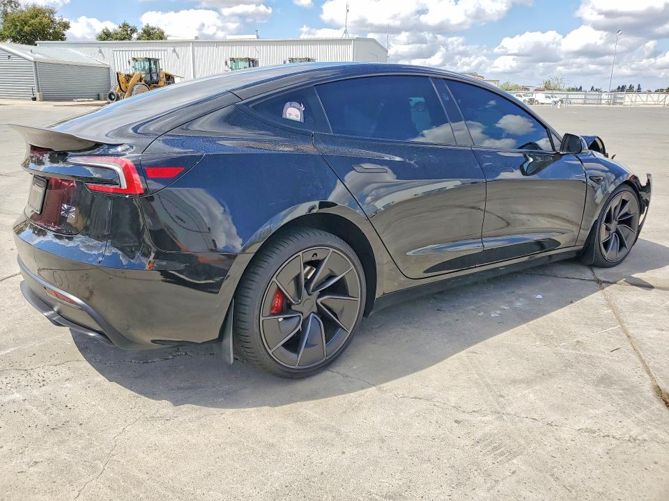 Продажа на аукционе авто 2024 Tesla Model 3, vin: 5YJ3E1ET3RF798273, номер лота: 68076966