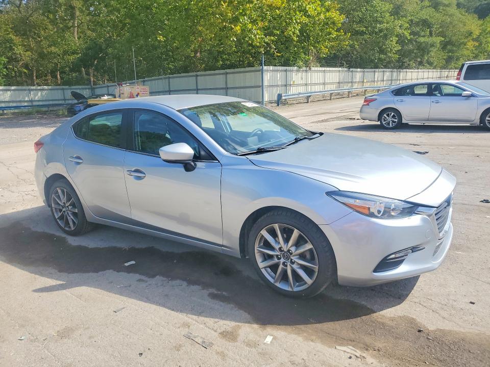 67964456 :رقم المزاد ، 3MZBN1V30JM199551 vin ، 2018 Mazda 3 مزاد بيع
