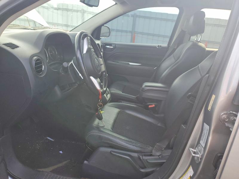 70869006 :رقم المزاد ، 1C4NJCEB8FD139017 vin ، 2015 Jeep Compass مزاد بيع
