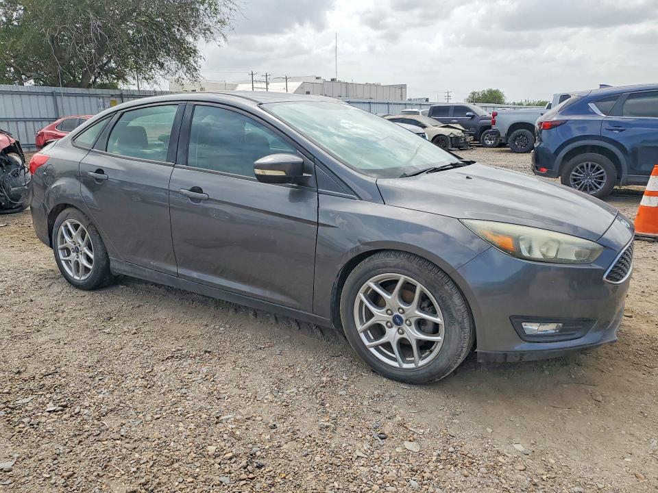 69043516 :رقم المزاد ، 1FADP3F24FL274774 vin ، 2015 Ford Focus مزاد بيع