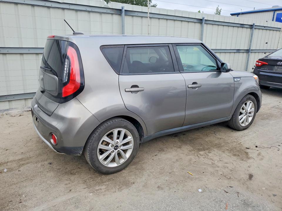 2018 Kia Soul მანქანა იყიდება აუქციონზე, vin: KNDJP3A50J7514287, აუქციონის ნომერი: 70258926