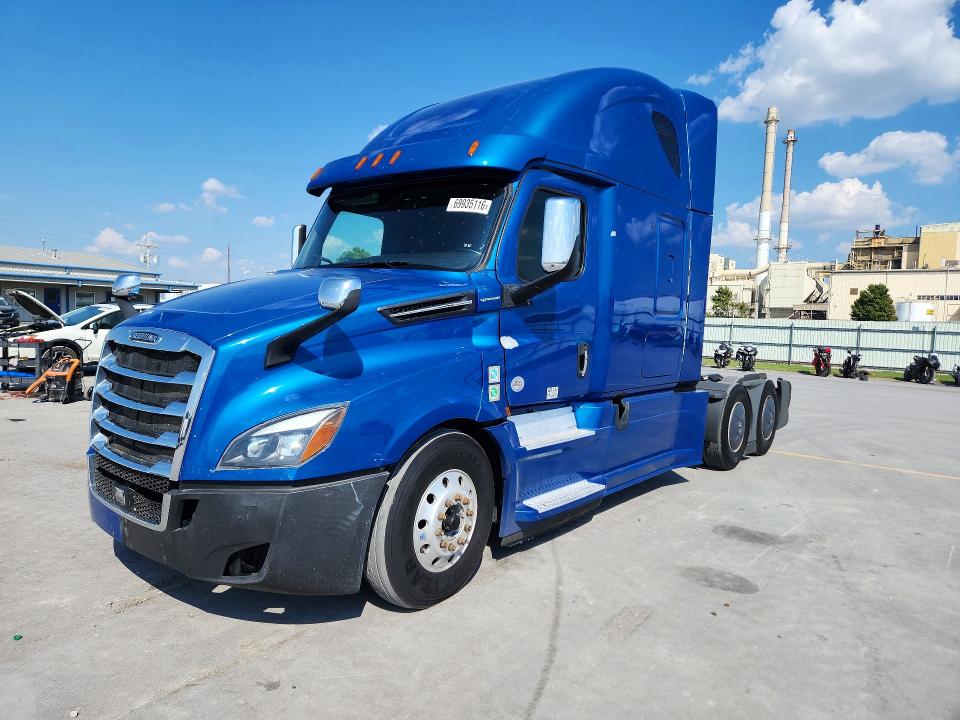 Auction sale of the 2019 Freightliner Cascadia 126, vin: 3AKJHHDR1KSLG2417, lot number: 69935116