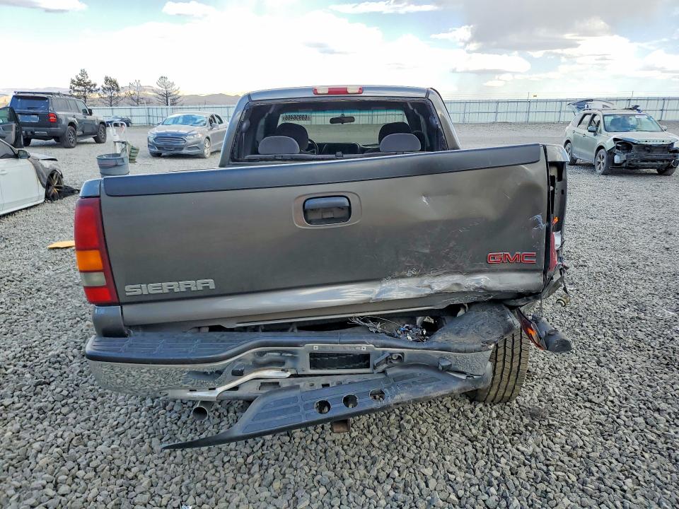 Продажа на аукционе авто 2002 Gmc New Sierra, vin: 2GTEC19V421223201, номер лота: 69956466