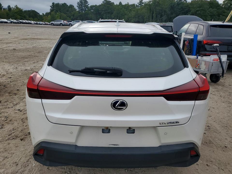 Продажа на аукционе авто 2020 Lexus Ux, vin: JTHP9JBH9L2026973, номер лота: 70045746