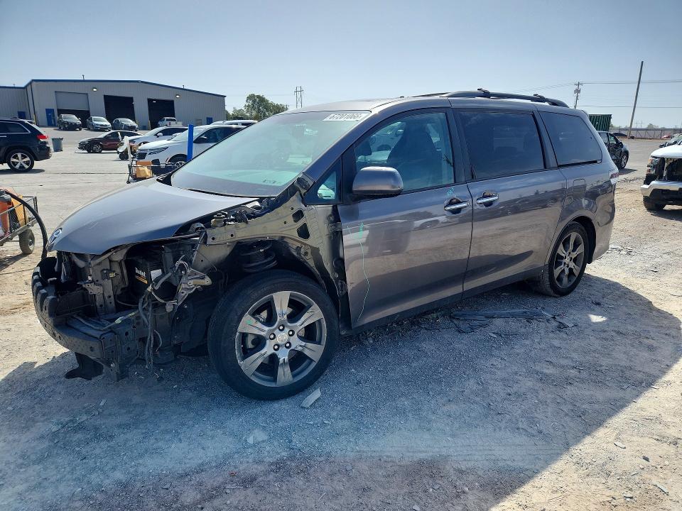 2017 Toyota Sienna მანქანა იყიდება აუქციონზე, vin: 5TDXZ3DC5HS776014, აუქციონის ნომერი: 67201066